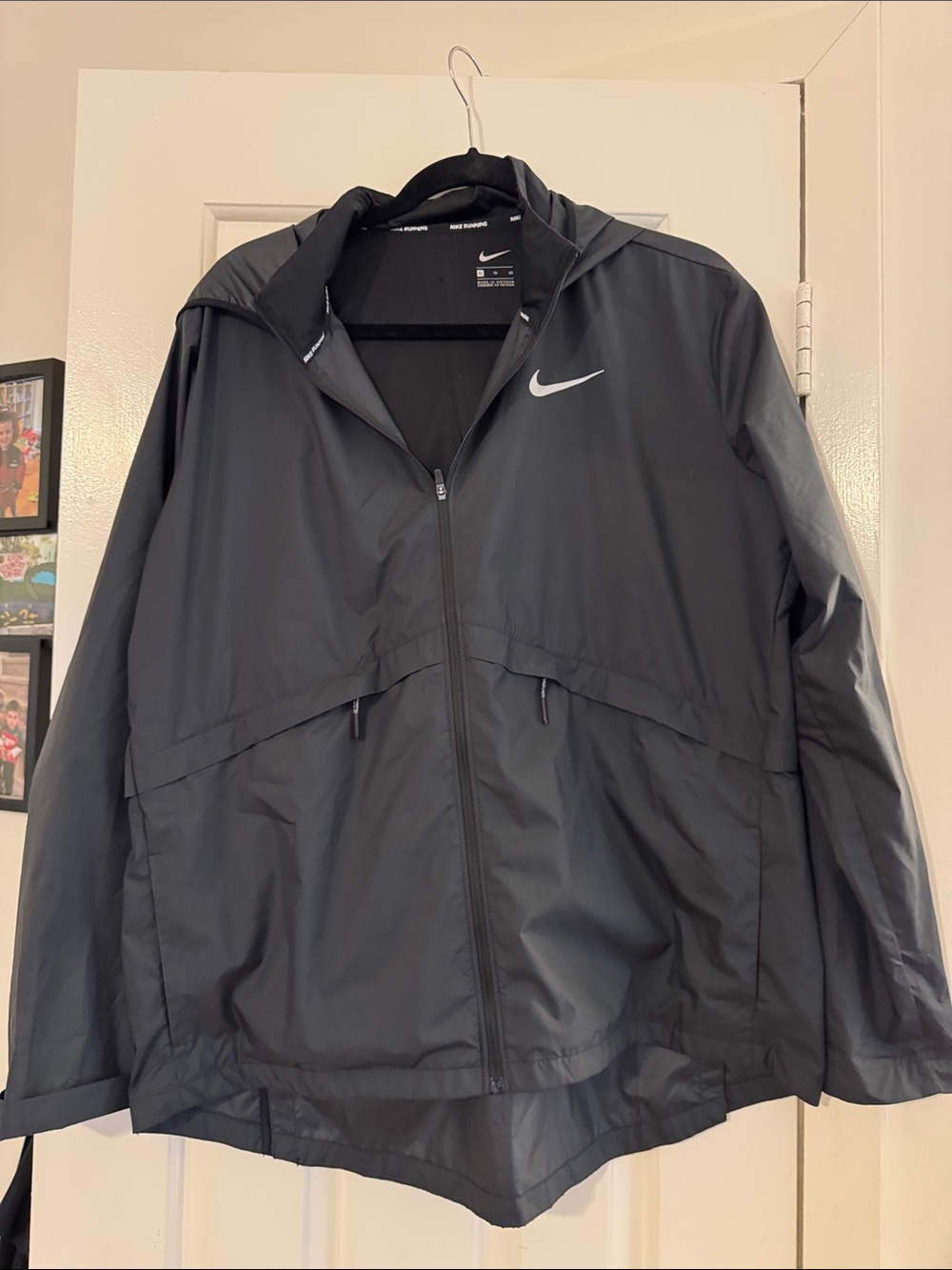Nike Men’s Black Hooded Windbreaker with Reflective Swoosh